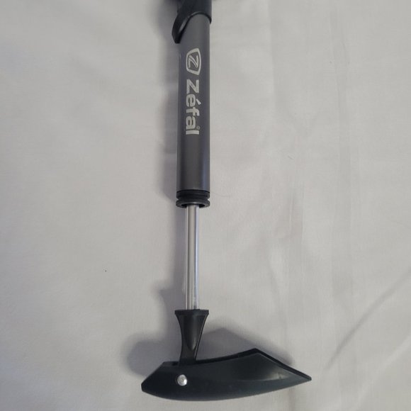 Zefal Mountain Bike Frame Mini Pump 9.5" x 2'' - Picture 3 of 7